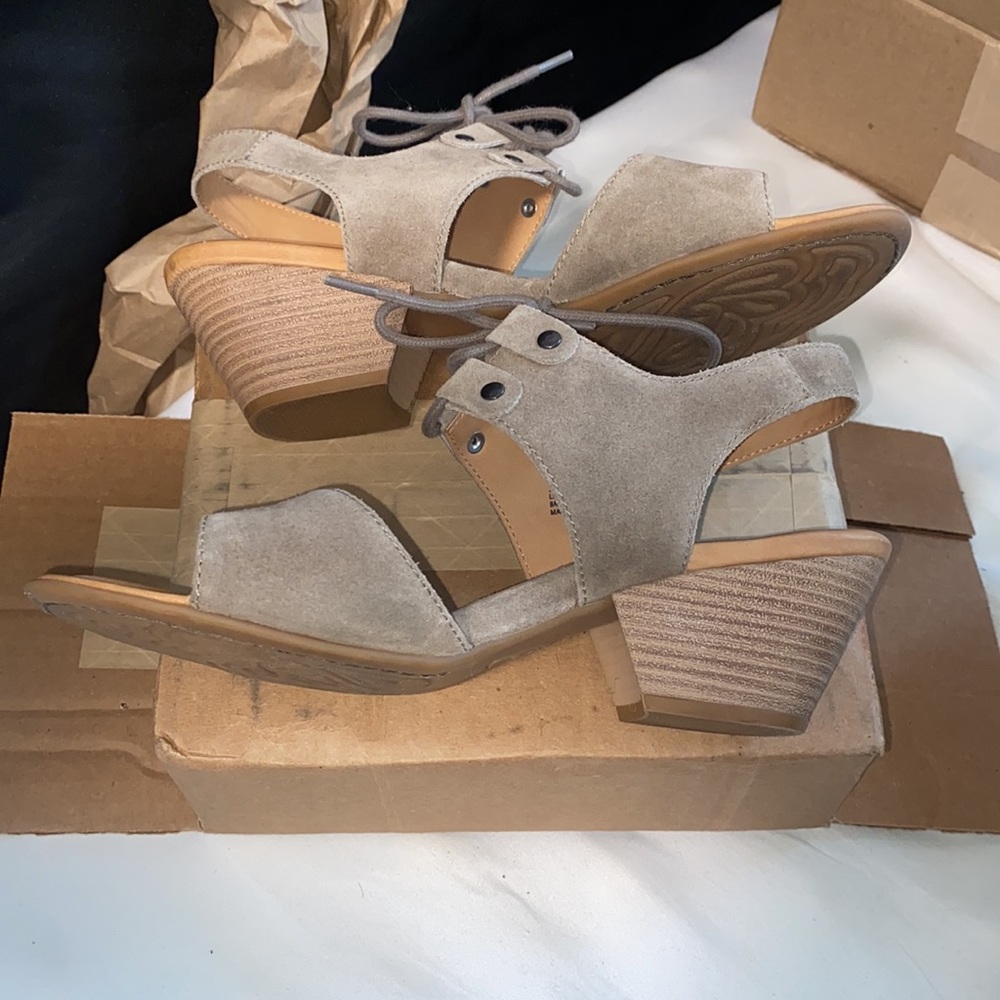 B.O.C Cutout heel sandals size 9 - Picture 7 of 8